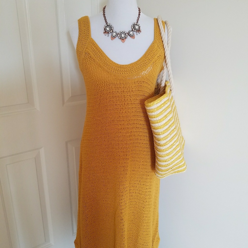 🌺 Zara Mustard knit dress